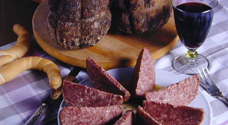 Alla Corte degli Estensi regna sovrana la salama da sugo