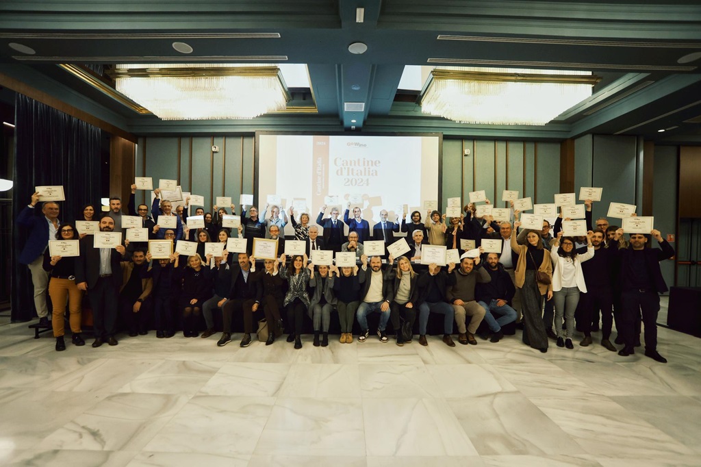 La Guida “Cantine d’Italia” 2024 di Go Wine: in viaggio fra vigne e cantine