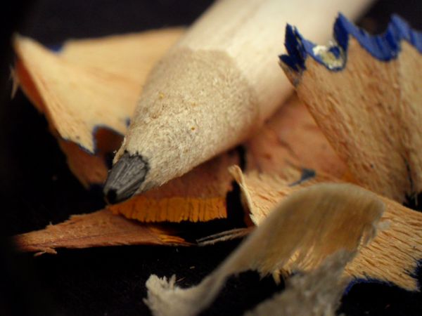 Una matita parzialmente temperata in cui si vede chiaramente la mina di grafite. La grafite rappresenta uno dei descrittori più utilizzati per esprimere la mineralità nel vino