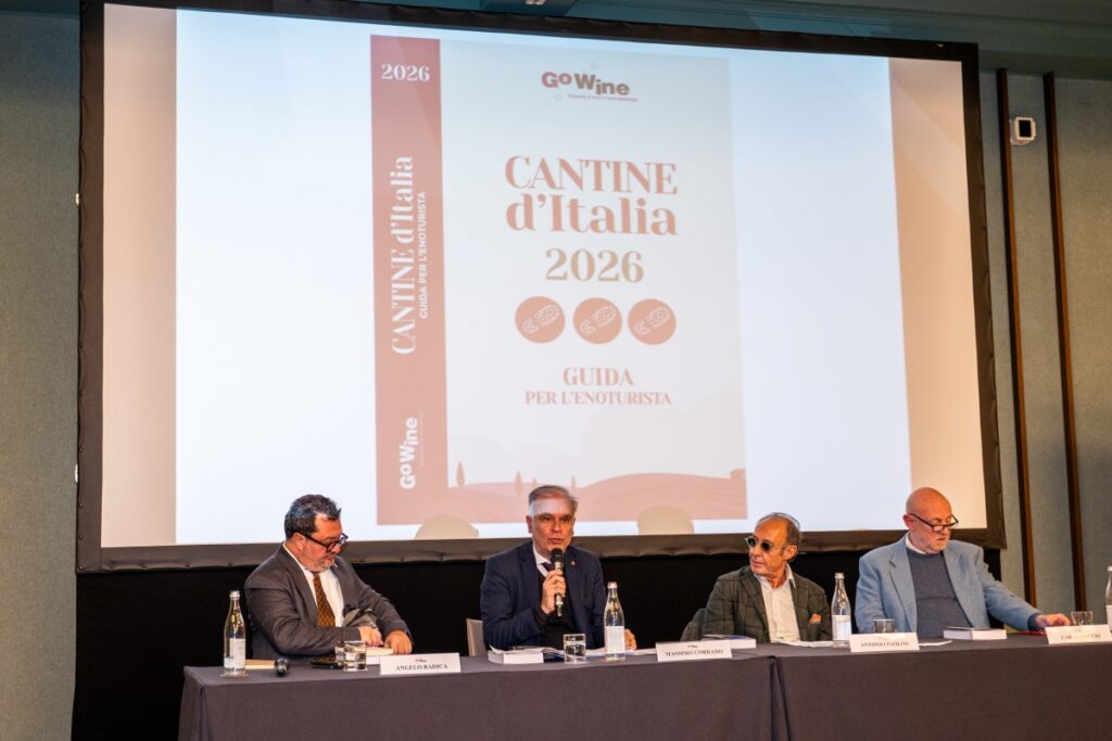 I relatori della presentazione di Cantine d'Italia 2026