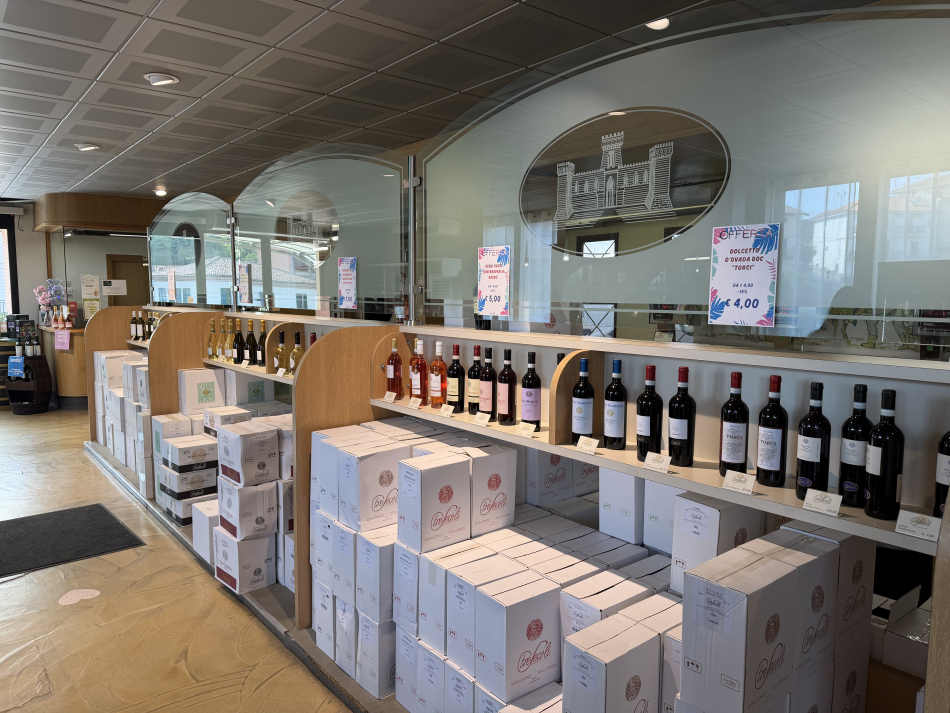 Wine Shop della Cantina Tre Secoli a Ricaldone