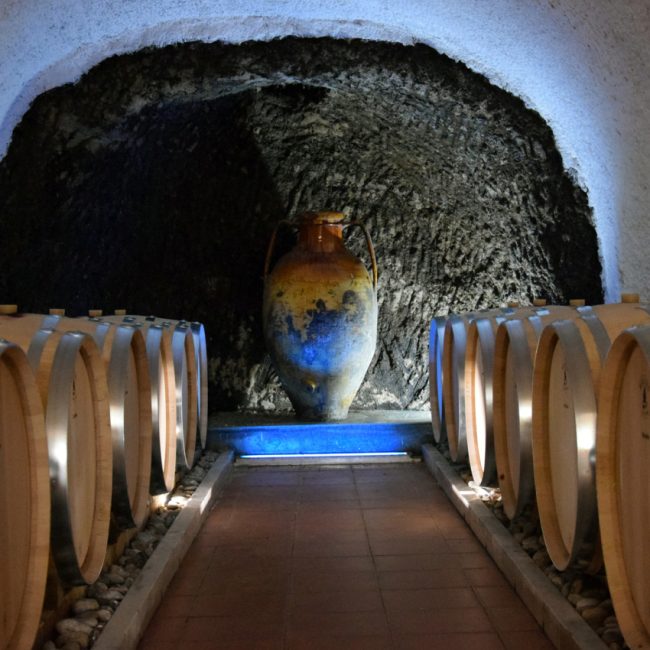 L'interno della cantina di Elena Fucci