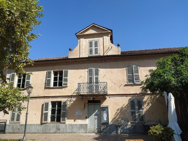 S.Stefano_Belbo_Casa_natale_di_Pavese